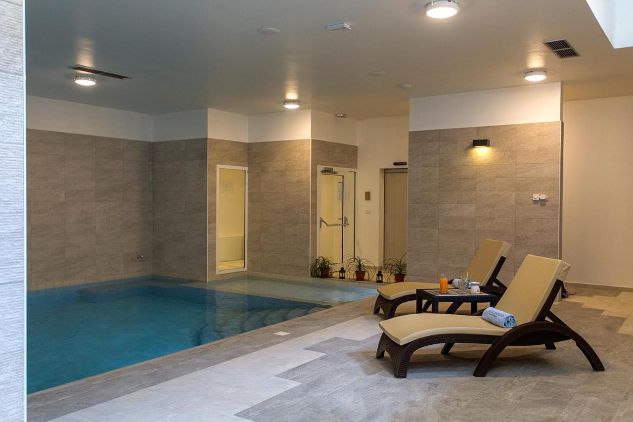 Hotel Manora Нерезине Екстериор снимка
