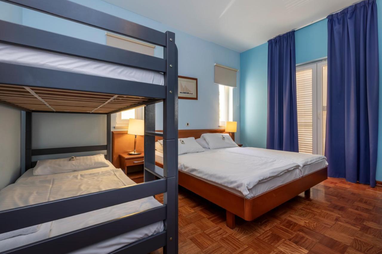 Hotel Manora Нерезине Екстериор снимка