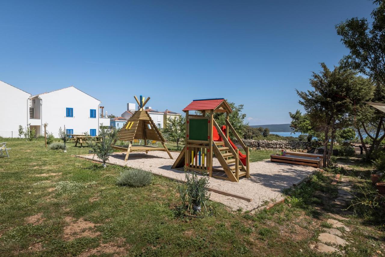 Hotel Manora Нерезине Екстериор снимка